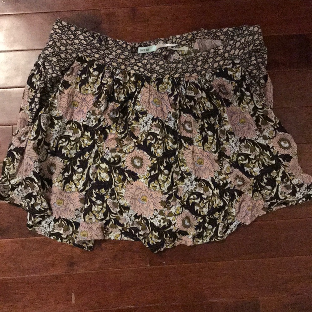 Kimchi blue skort size XS